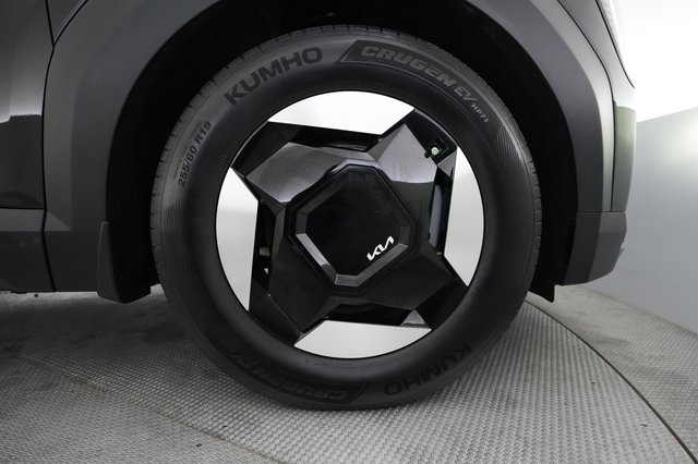 2024 Kia EV9 — photo 16 of 23