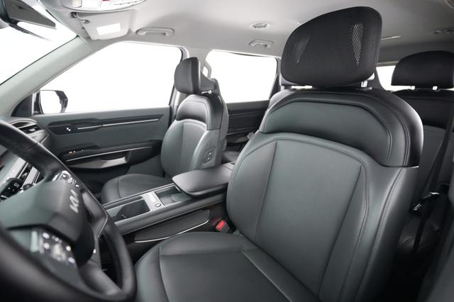 2024 Kia EV9 — photo 3 of 23