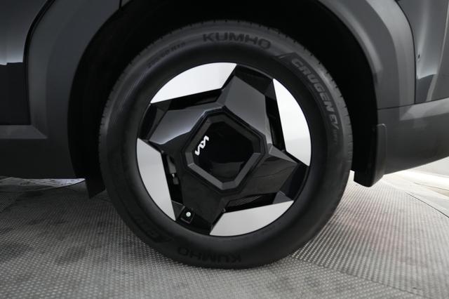 2024 Kia EV9 — photo 7 of 23