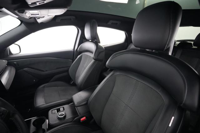 2022 Ford Mustang Mach-E — photo 3 of 21