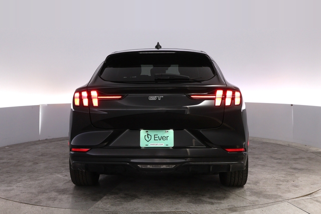 2022 Ford Mustang Mach-E