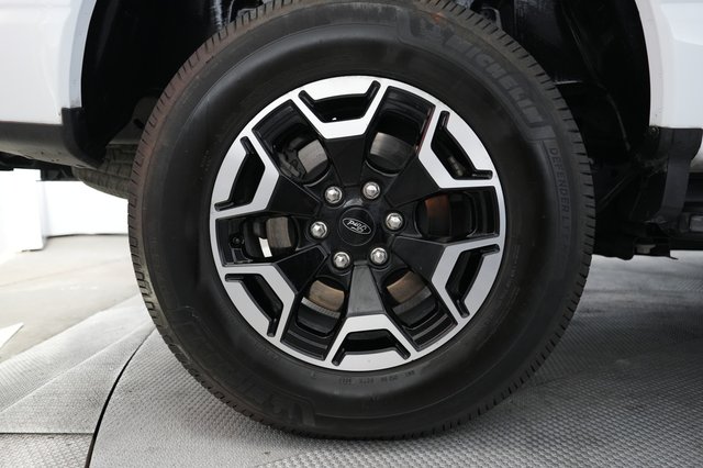 2022 Ford F-150 Lightning — photo 11 of 16
