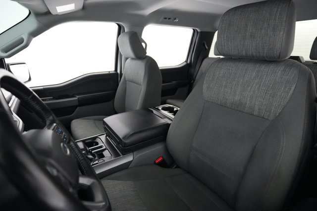 2022 Ford F-150 Lightning — photo 3 of 16
