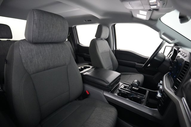 2022 Ford F-150 Lightning — photo 12 of 16