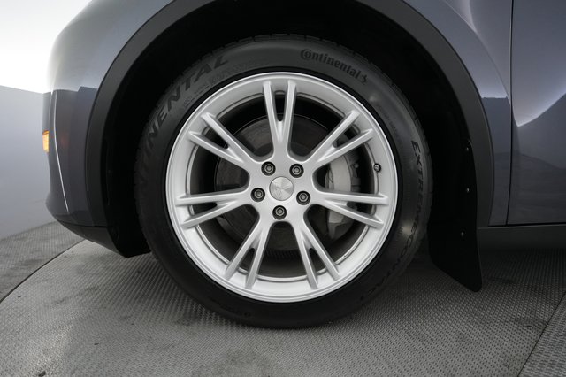 2023 Tesla Model Y — photo 15 of 21