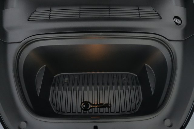 2023 Tesla Model Y — photo 20 of 21