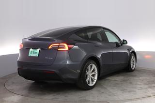 2023 Tesla Model Y — photo 2 of 21