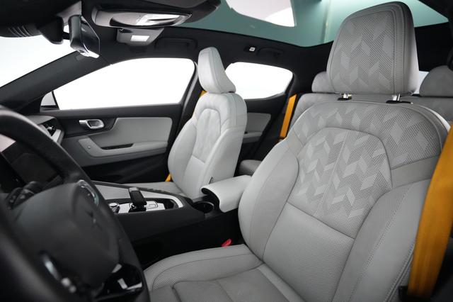 2023 Polestar 2 — photo 3 of 21