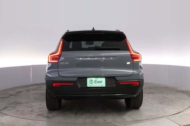 2023 Volvo XC40 Recharge — photo 12 of 21