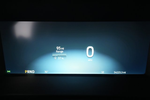 2023 Ford F-150 Lightning — photo 5 of 15
