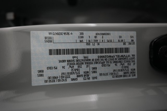 2023 Ford F-150 Lightning — photo 15 of 15