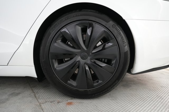 2024 Tesla Model S — photo 7 of 21