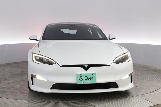 2024 Tesla Model S — photo 9 of 21