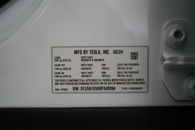 2024 Tesla Model S