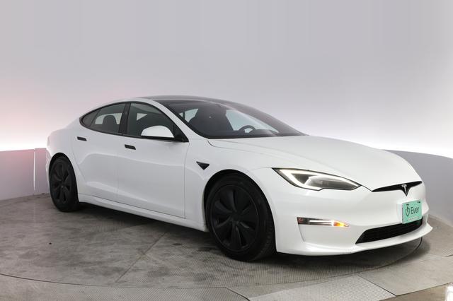 2024 Tesla Model S — photo 10 of 21