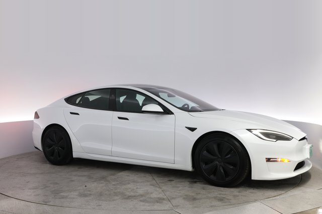 2024 Tesla Model S — photo 11 of 21