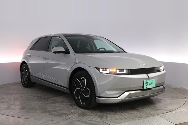 2024 Hyundai IONIQ 5 — photo 10 of 22