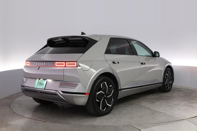 2024 Hyundai IONIQ 5 — photo 2 of 22