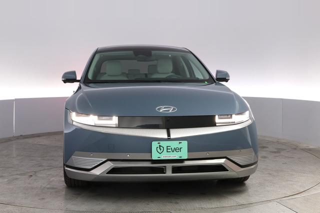 2024 Hyundai IONIQ 5 — photo 9 of 21