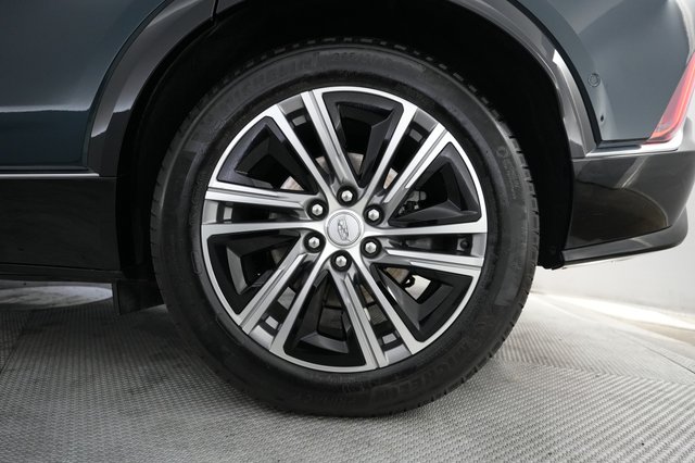 2024 Cadillac Lyriq — photo 16 of 21