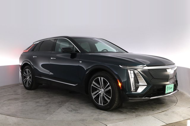 2024 Cadillac Lyriq — photo 10 of 21