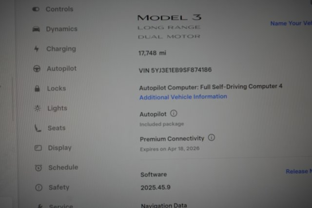 2025 Tesla Model 3 — photo 5 of 21