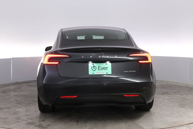 2025 Tesla Model 3 — photo 12 of 21