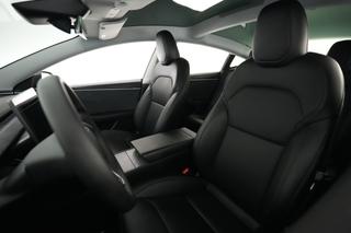 2025 Tesla Model 3 — photo 3 of 21