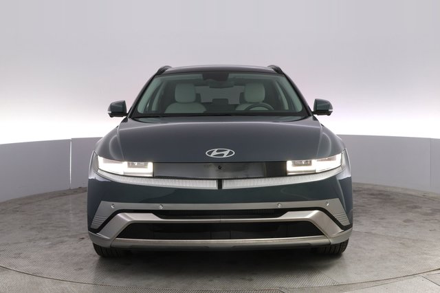 2025 Hyundai IONIQ 5 — photo 9 of 22