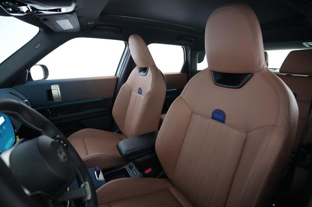 2025 MINI Countryman — photo 3 of 20