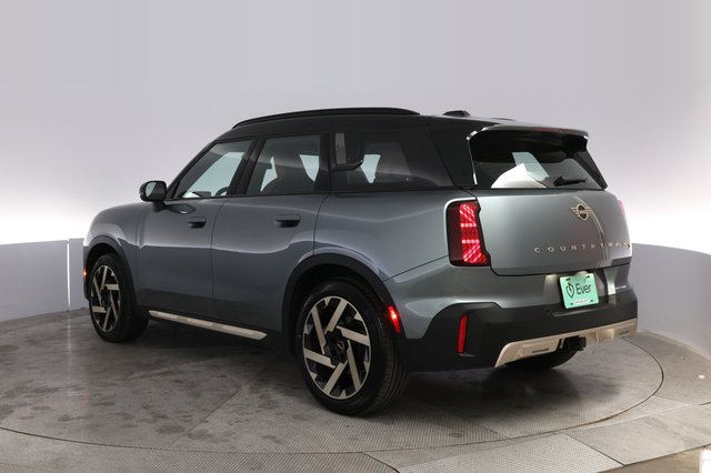 2025 MINI Countryman — photo 13 of 20