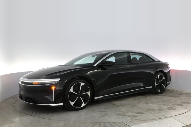 2023 Lucid Air — photo 14 of 23