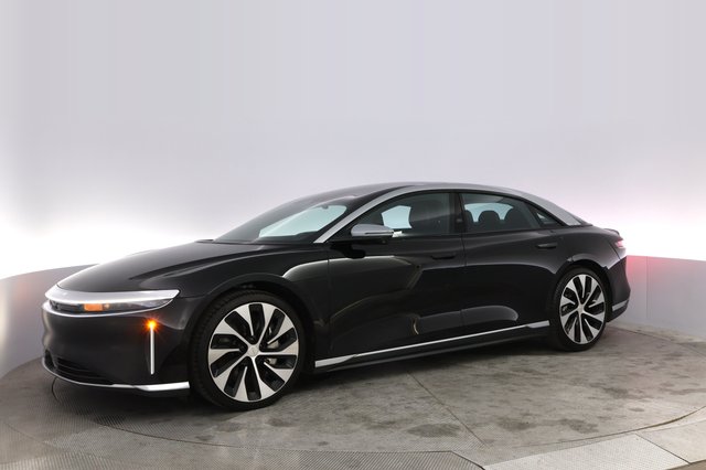 2023 Lucid Air — photo 14 of 21