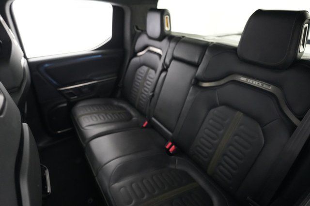 2023 Rivian R1T — photo 19 of 21
