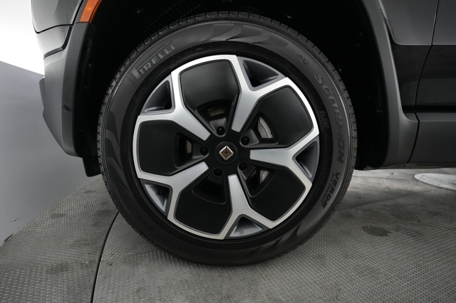 2023 Rivian R1T