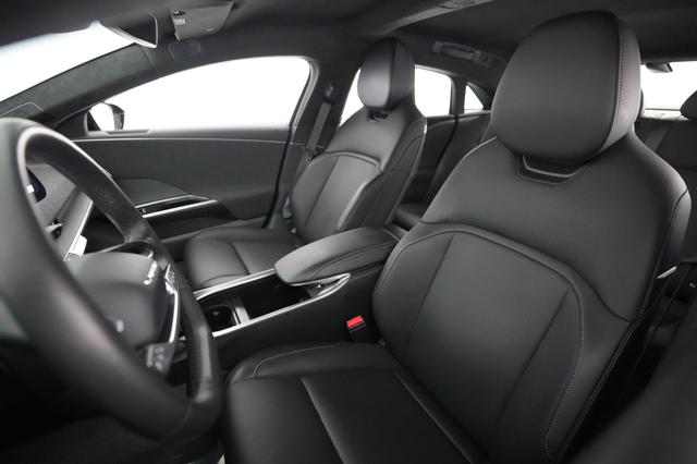 2023 Lucid Air — photo 3 of 21