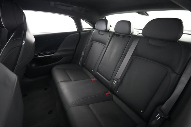 2023 Lucid Air — photo 19 of 21