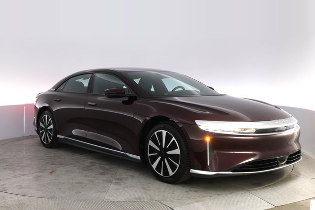 2023 Lucid Air — photo 10 of 21