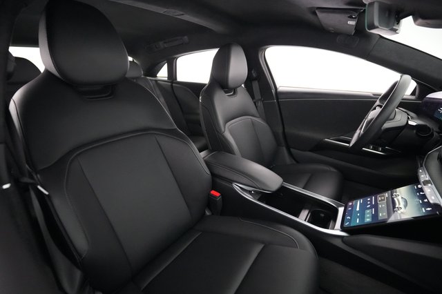 2023 Lucid Air — photo 18 of 21