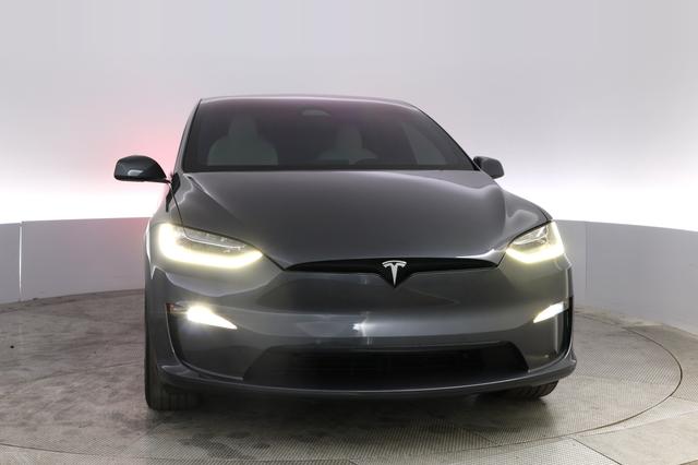2023 Tesla Model X — photo 9 of 23