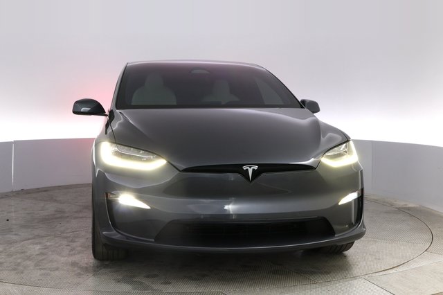 2023 Tesla Model X — photo 9 of 23