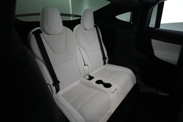 2023 Tesla Model X — photo 21 of 23
