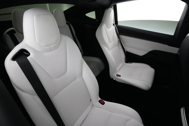 2023 Tesla Model X — photo 4 of 23