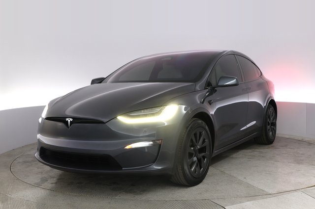 2023 Tesla Model X — VIN 7SAXCBE57PF380135