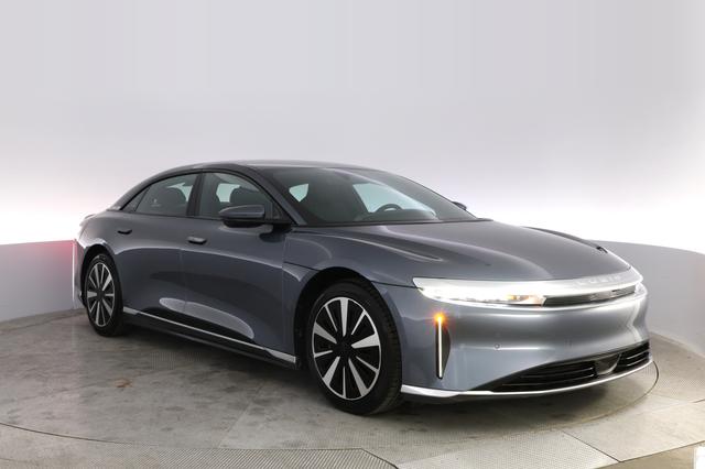 2023 Lucid Air — photo 10 of 21