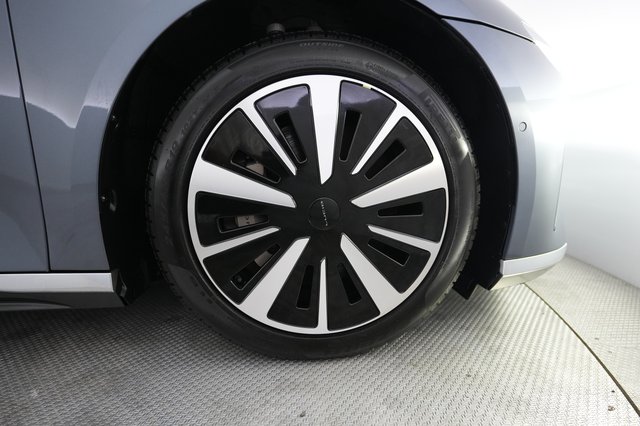 2023 Lucid Air — photo 16 of 21