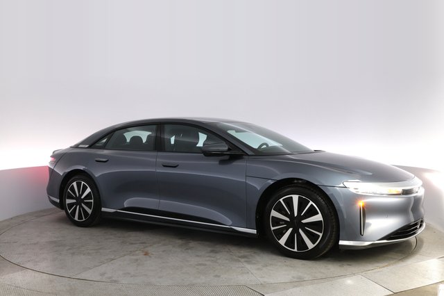 2023 Lucid Air — photo 11 of 21