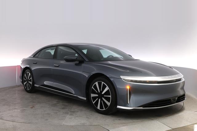 2023 Lucid Air — photo 10 of 21