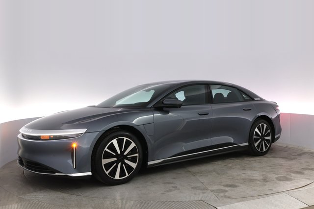 2023 Lucid Air — photo 14 of 21
