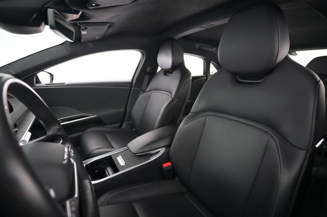 2023 Lucid Air — photo 3 of 21